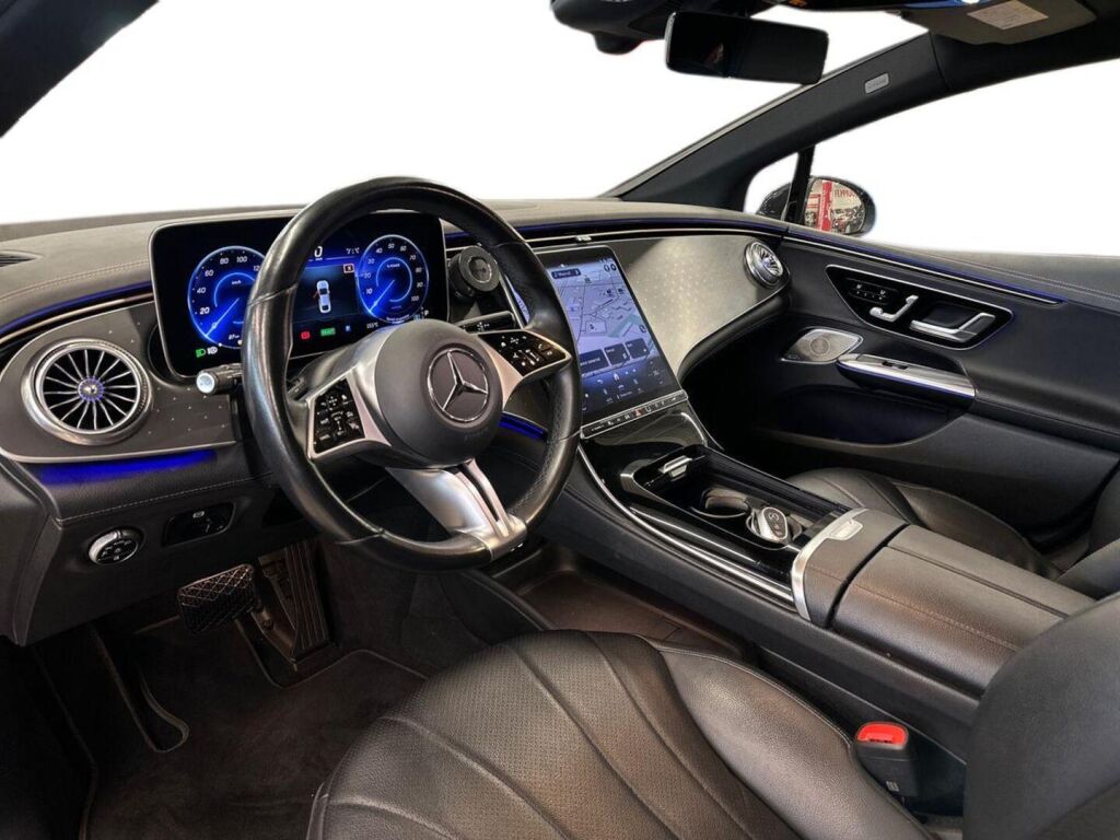 Mercedes-Benz EQE 2022 Musta