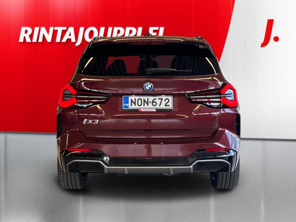 BMW iX3 2023 Punainen