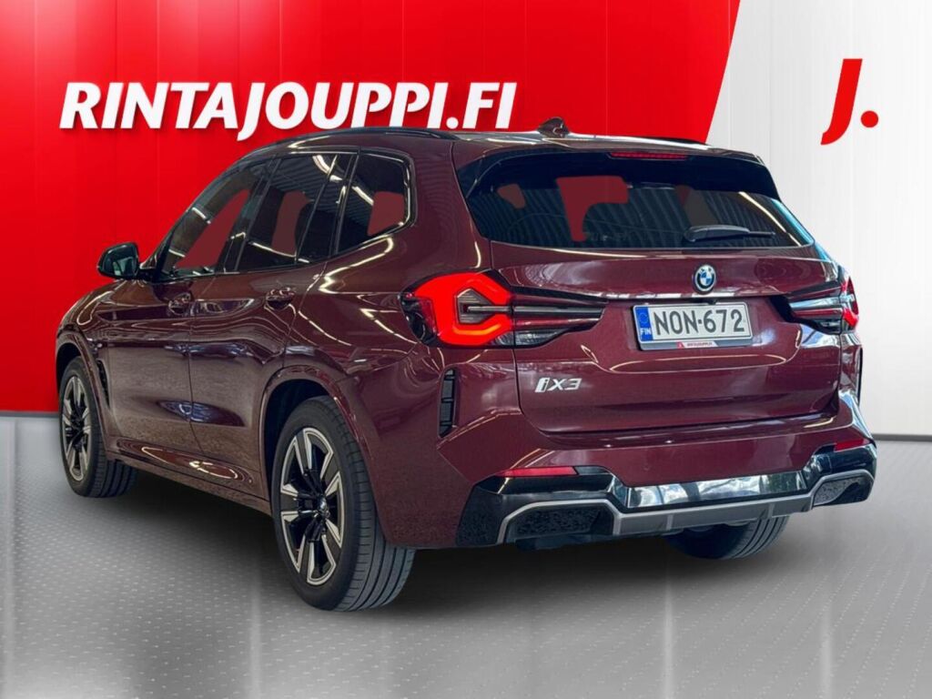 BMW iX3 2023 Punainen