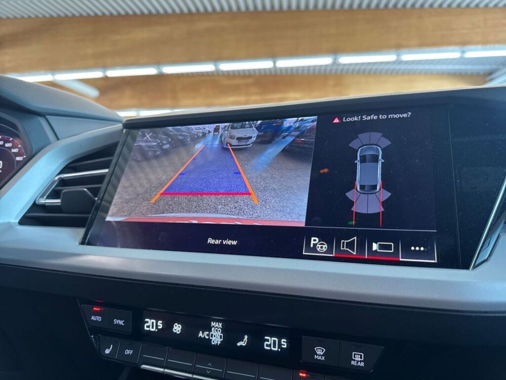 Audi Q4 e-tron 2023 
