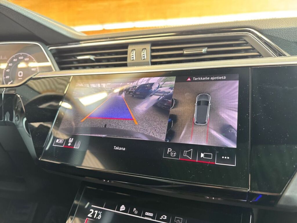 Audi Q8 e-tron 2024 Harmaa (Daytona Grey)