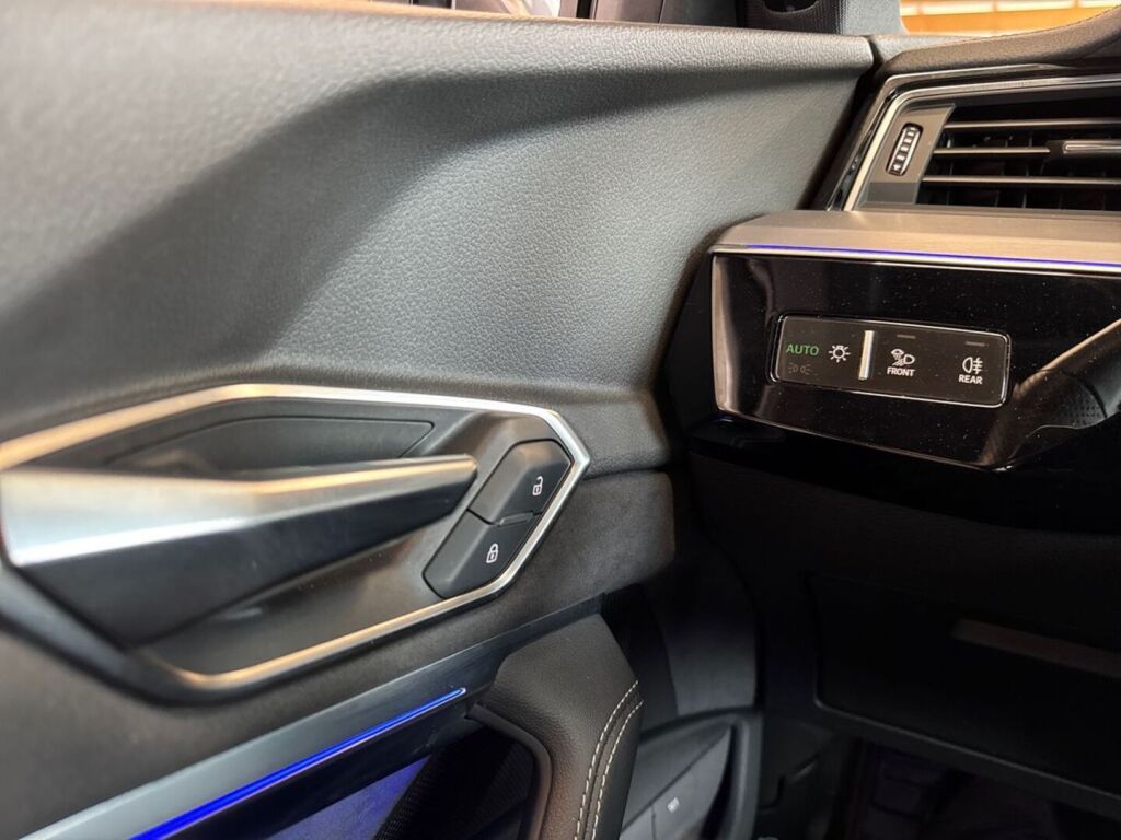 Audi Q8 e-tron 2024 Harmaa (Daytona Grey)