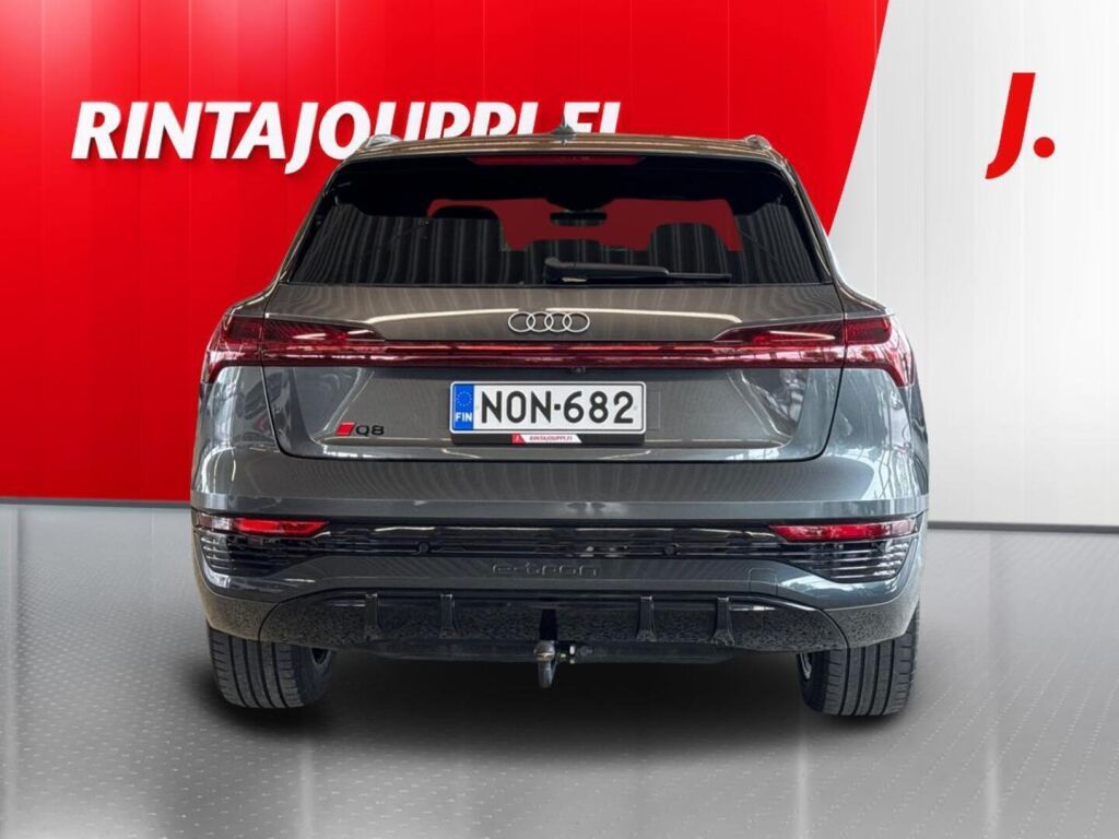 Audi Q8 e-tron 2024 Harmaa (Daytona Grey)
