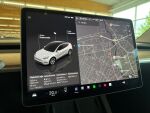 Tesla Model Y 2024 Valkoinen