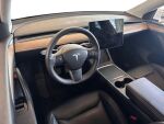 Tesla Model Y 2024 Valkoinen
