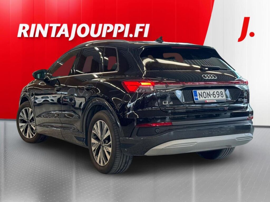 Audi Q4 e-tron 2022 Musta