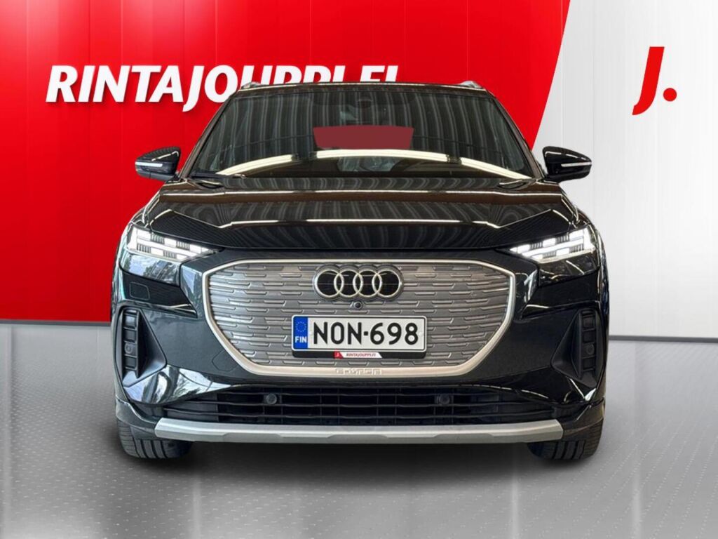 Audi Q4 e-tron 2022 Musta