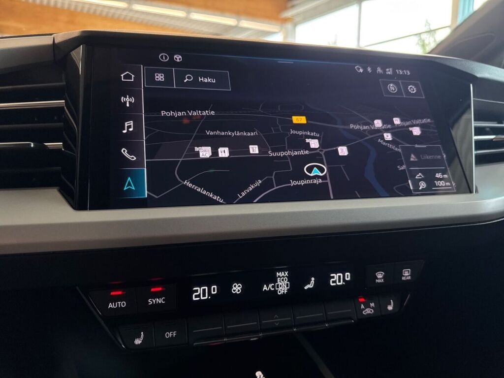 Audi Q4 e-tron 2022 Musta