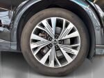 Audi Q4 e-tron 2022 Musta