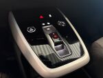 Audi Q4 e-tron 2022 Musta