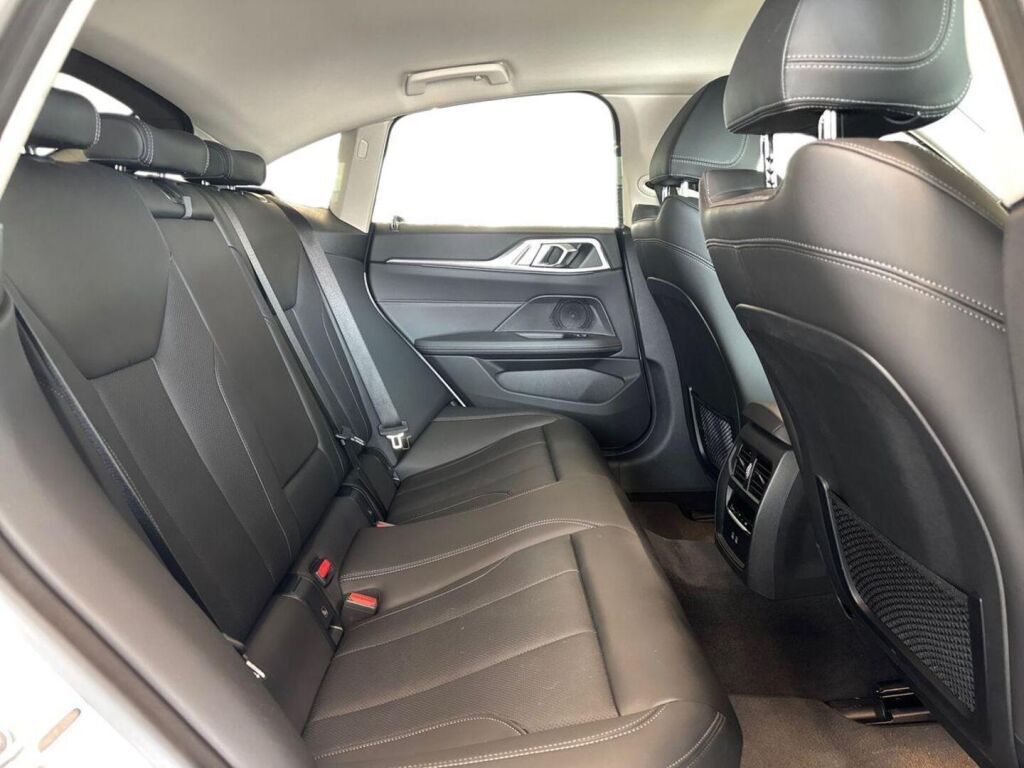 BMW i4 2022 