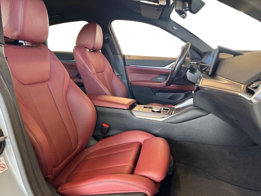 BMW i4 2023 Harmaa