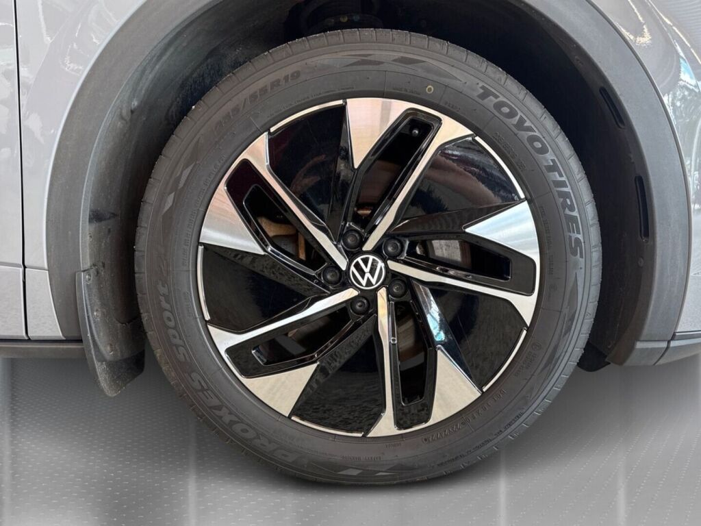 Volkswagen ID.5 2023 Harmaa