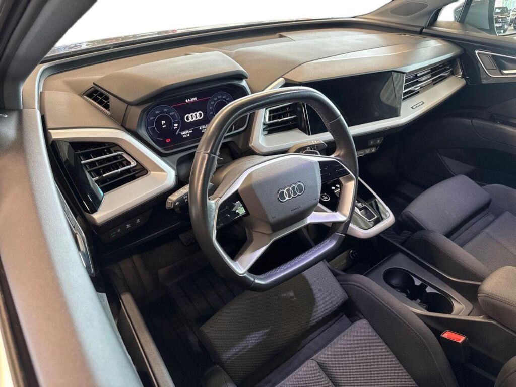 Audi Q4 e-tron 2022 Harmaa