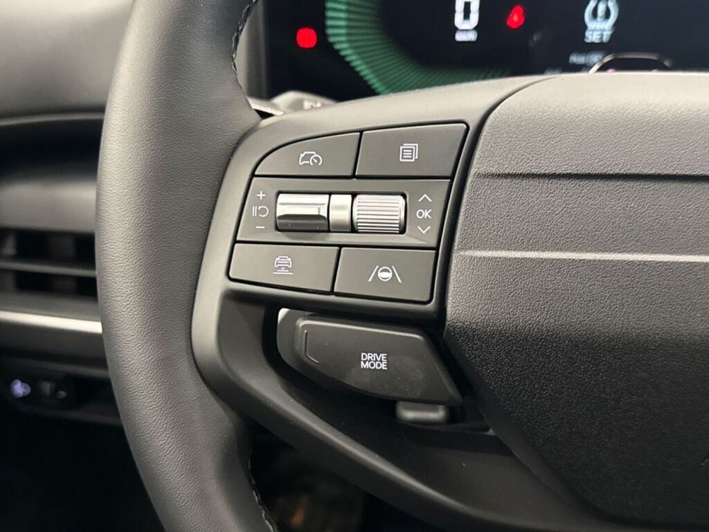 Kia K4 2026 Harmaa