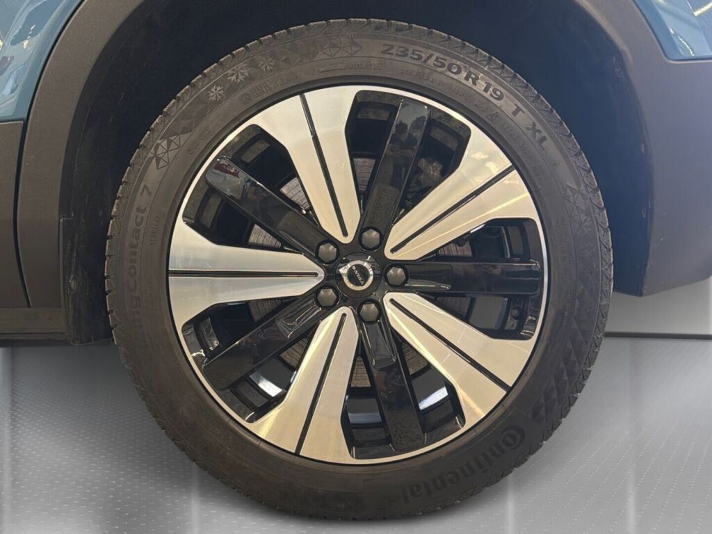 Volvo C40 2023 