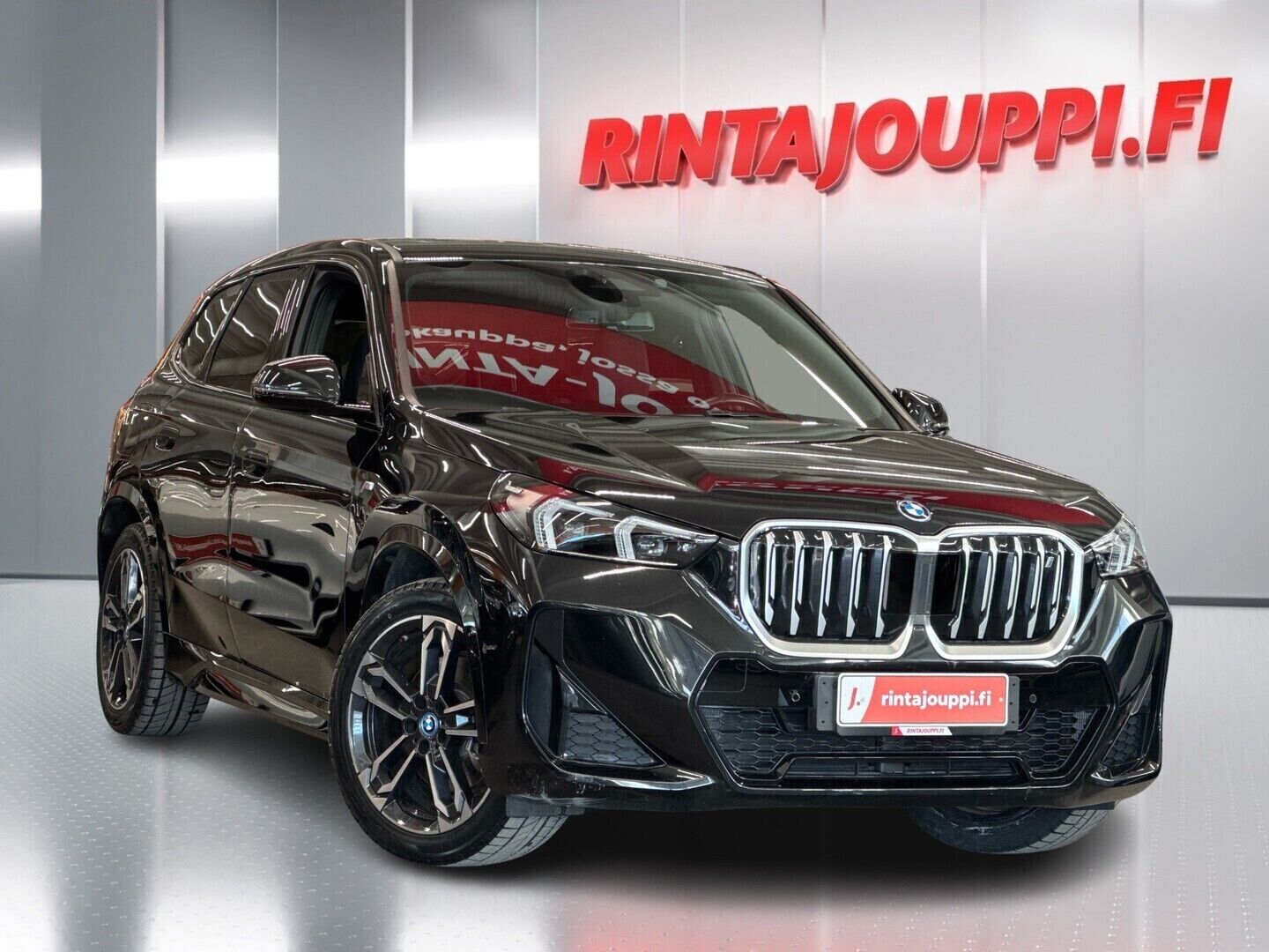 BMW iX1
