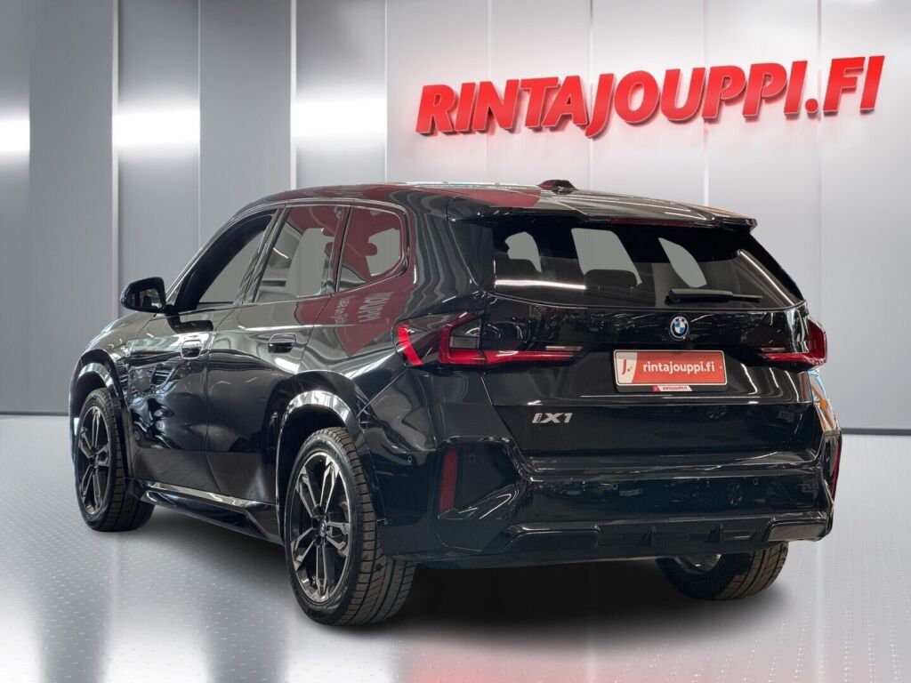 BMW iX1 2024 