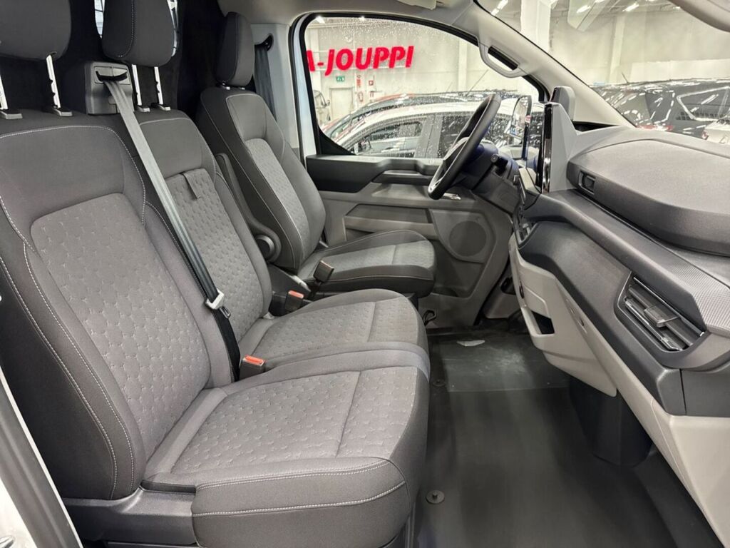 Ford Transit Custom 2026 Valkoinen