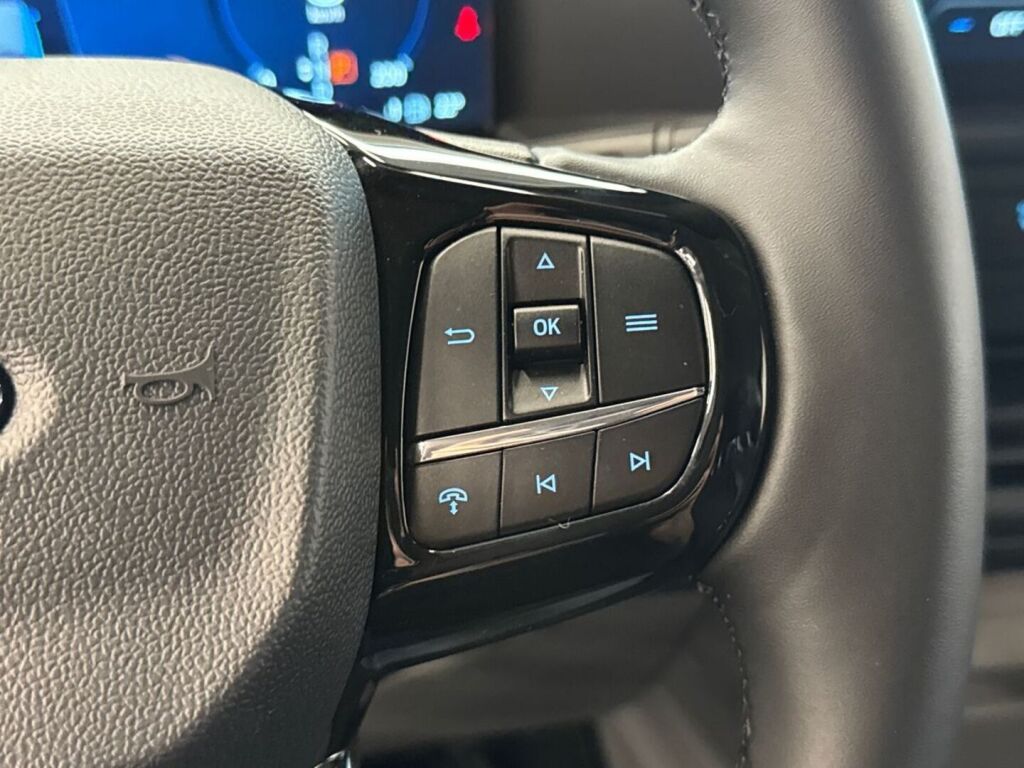 Ford Transit Custom 2026 Harmaa