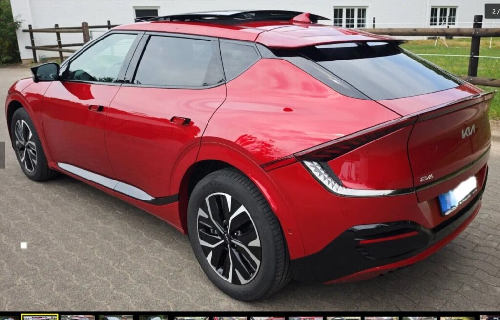 Kia EV6 2023 met.punainen