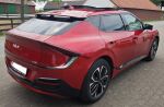 Kia EV6 2023 met.punainen