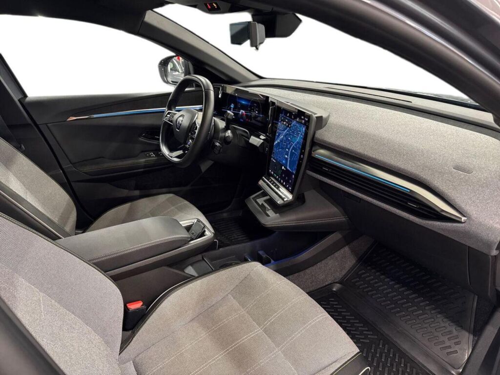 Renault Megane 2022 Harmaa