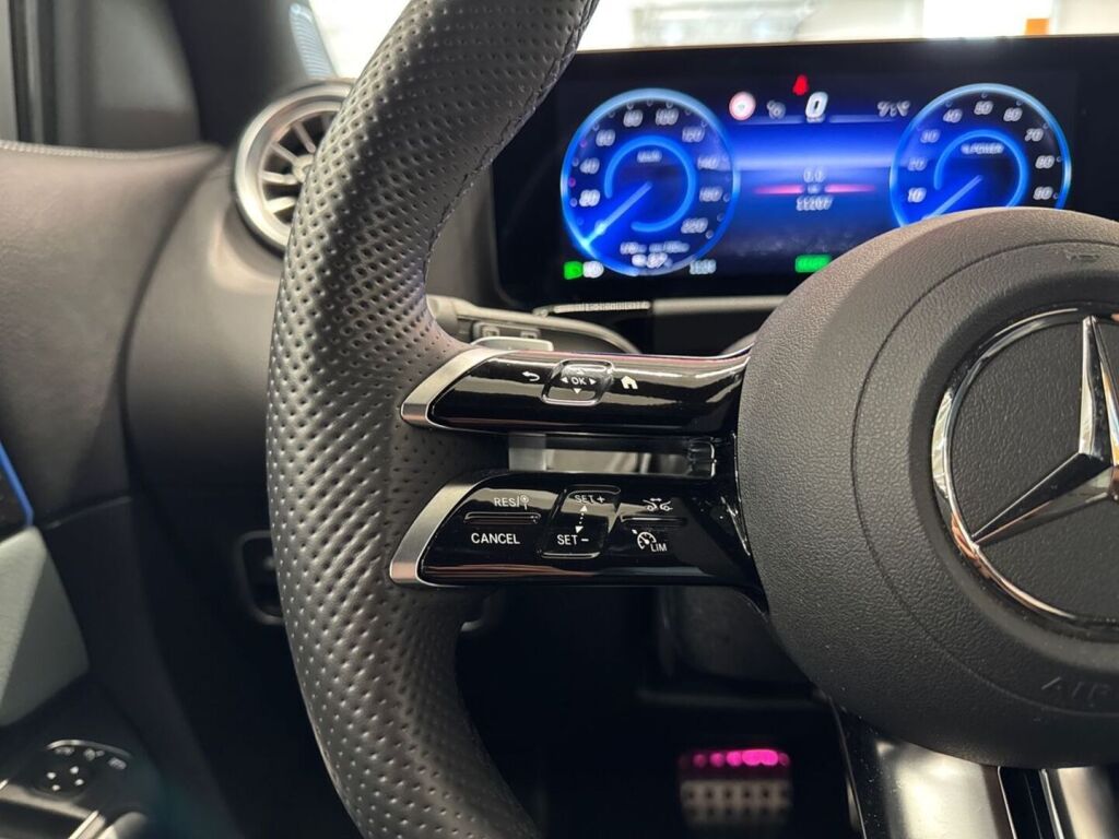 Mercedes-Benz EQA 2024 