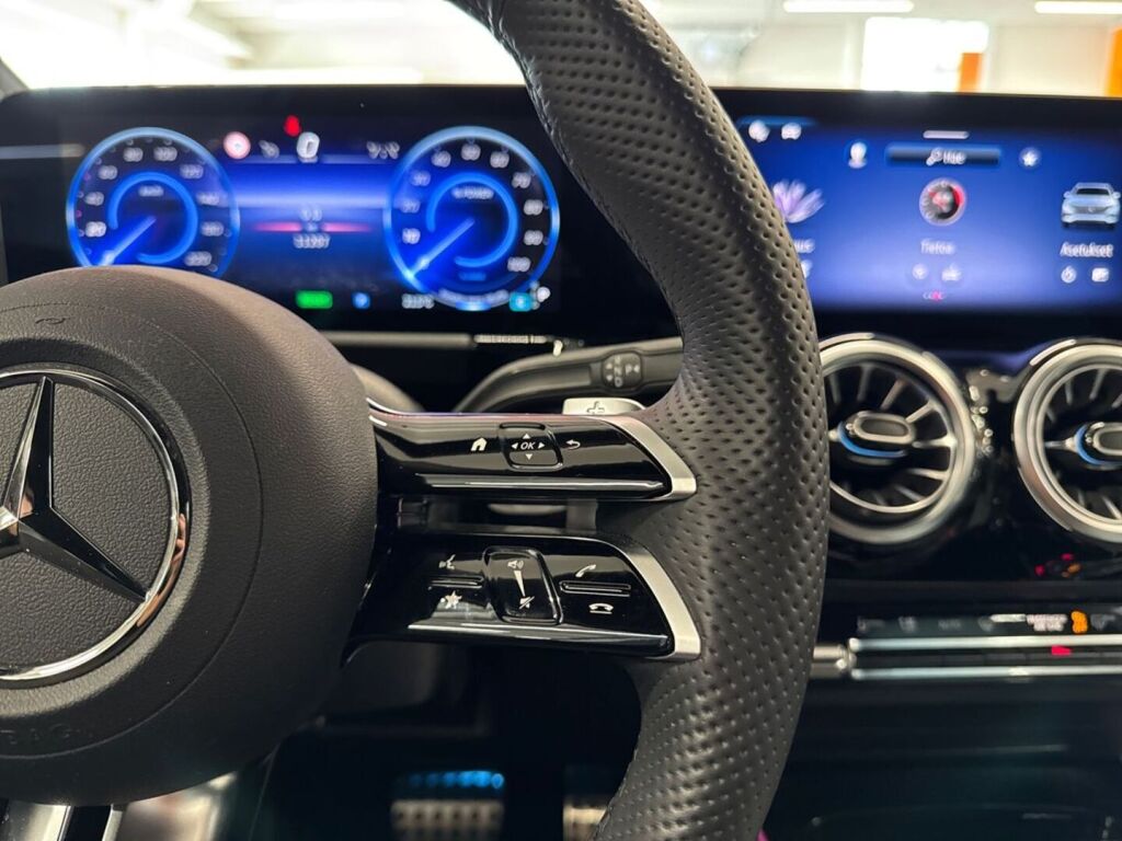 Mercedes-Benz EQA 2024 