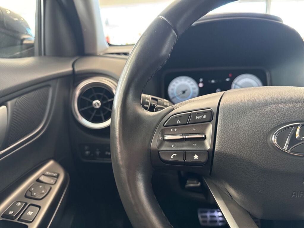 Hyundai KONA 2021 