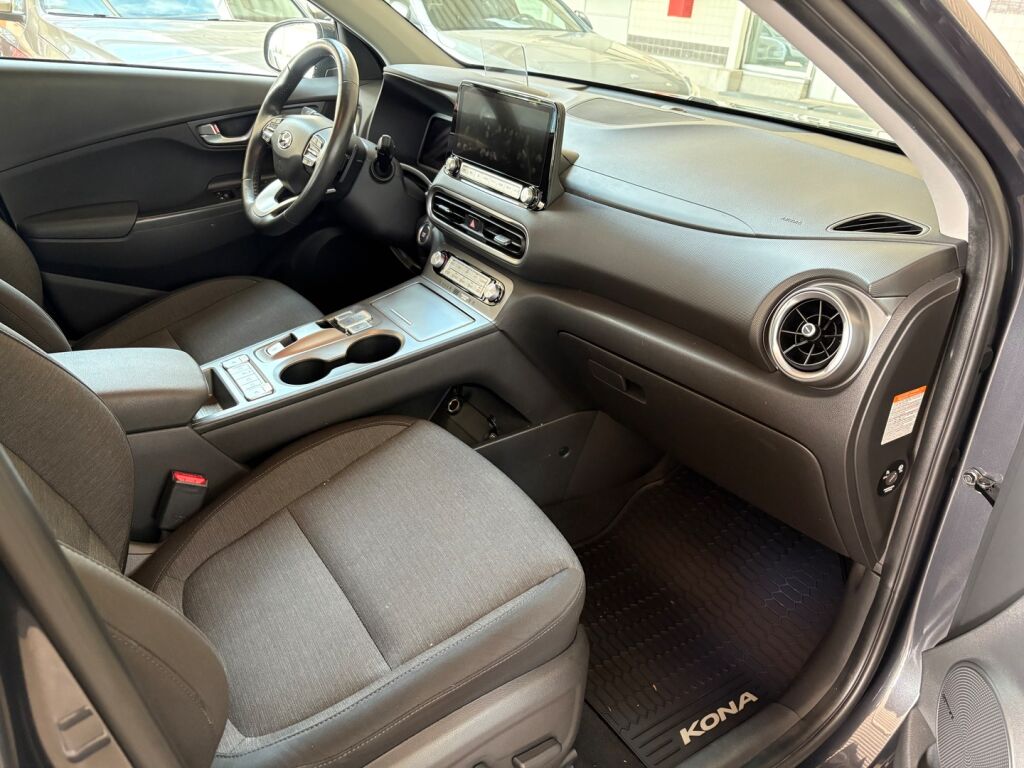 Hyundai KONA 2021 