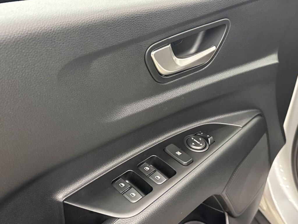Kia Stonic 2026 Harmaa