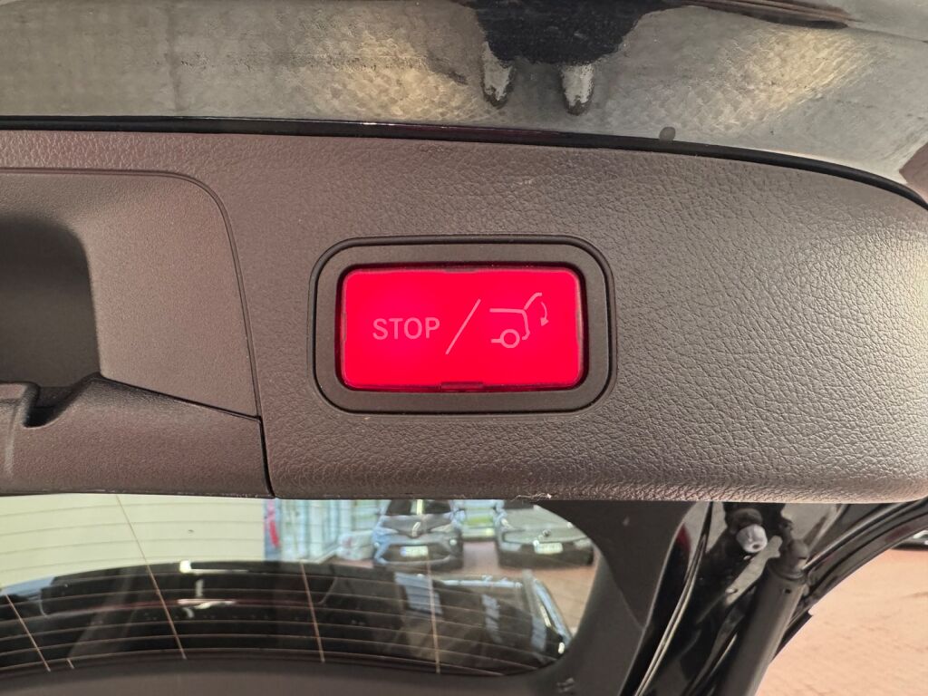 Mercedes-Benz EQA 2023 Musta