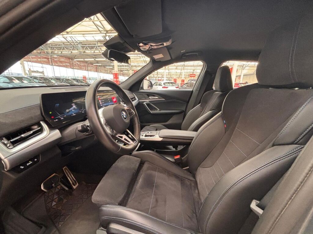 BMW iX2 2025 Metalli harmaa