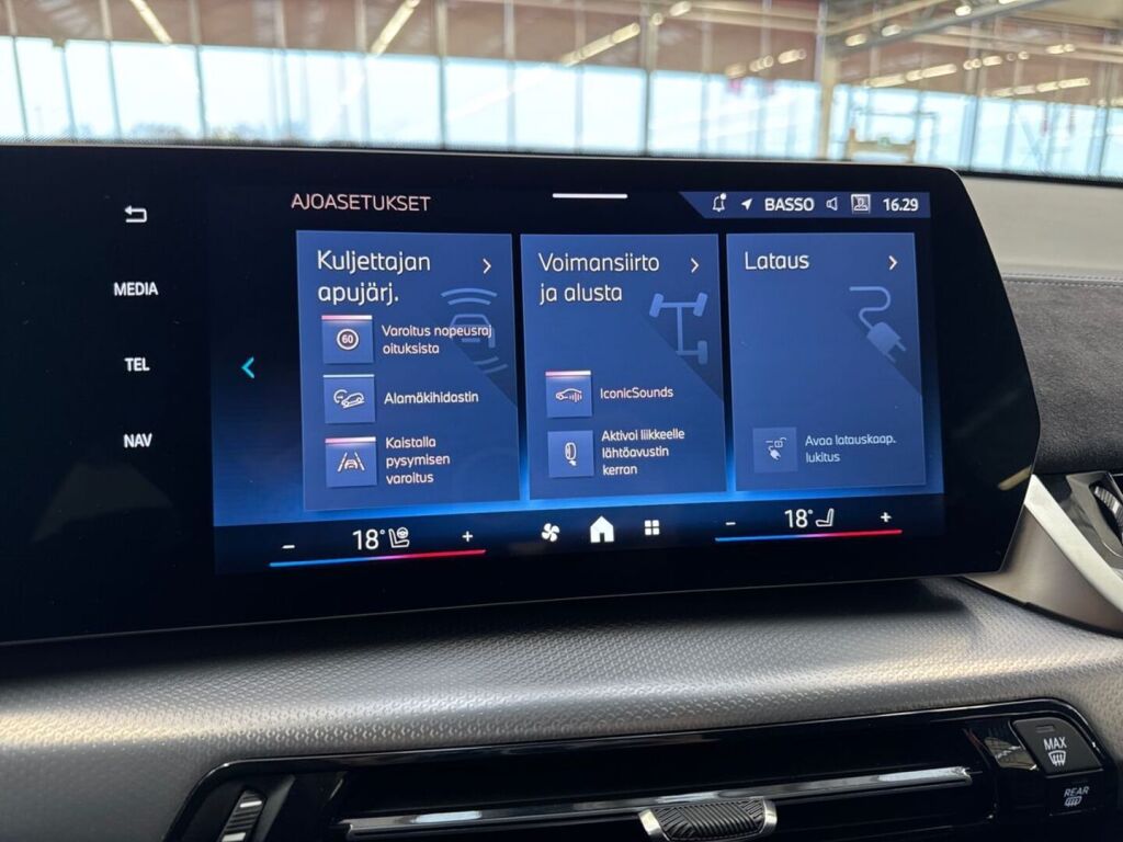 BMW iX2 2025 Metalli harmaa