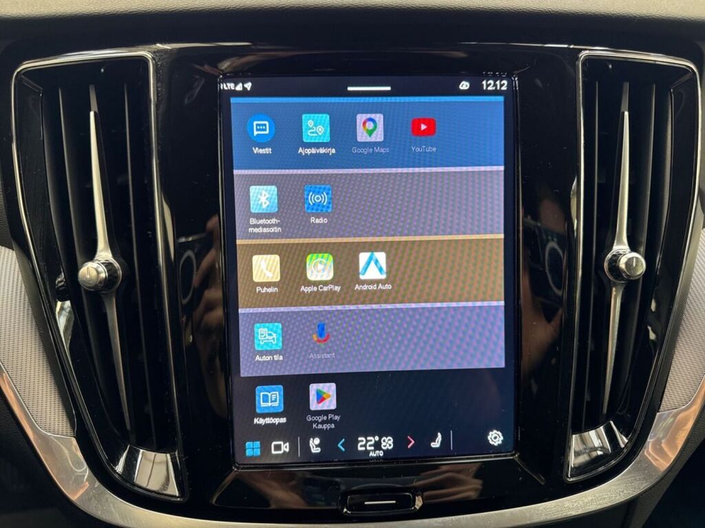 Volvo V60 2025 
