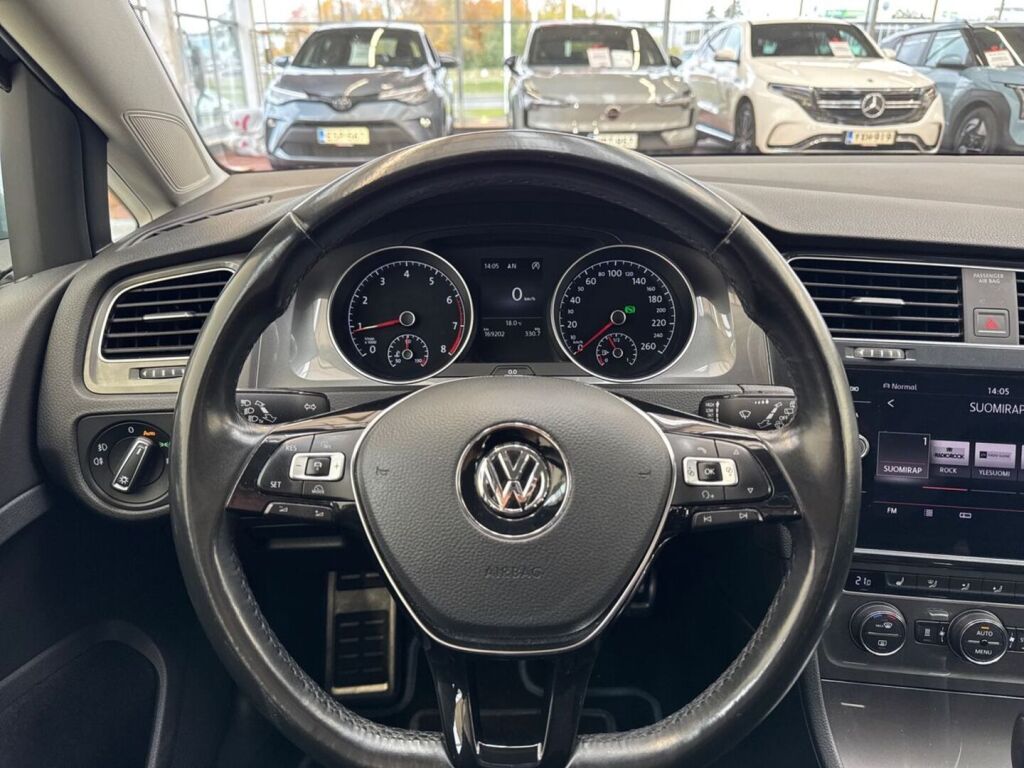 Volkswagen Golf 2016 Sininen