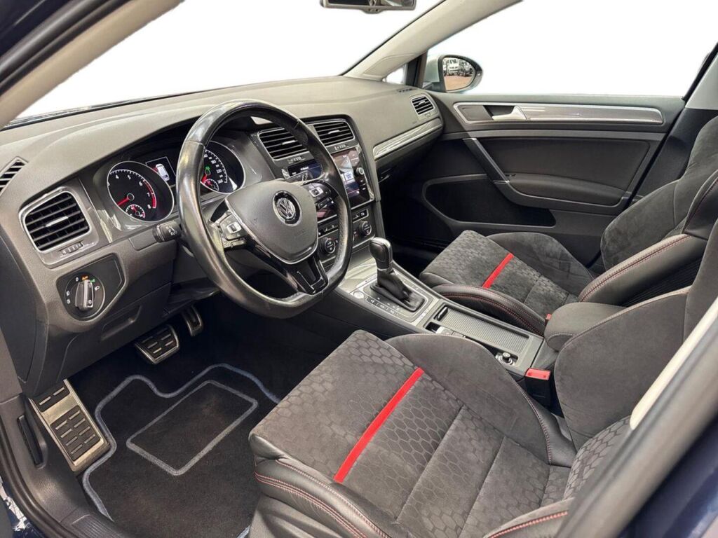 Volkswagen Golf 2016 Sininen