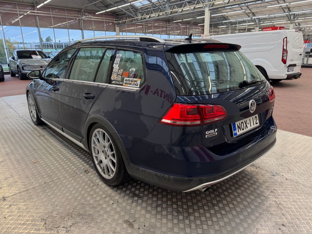 Volkswagen Golf 2016 Sininen