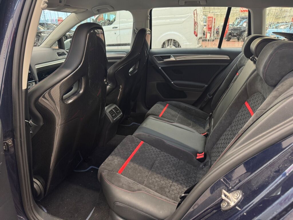 Volkswagen Golf 2016 Sininen