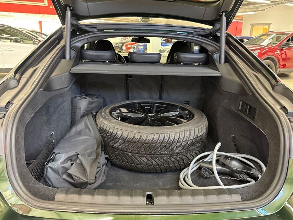 BMW i4 2022 