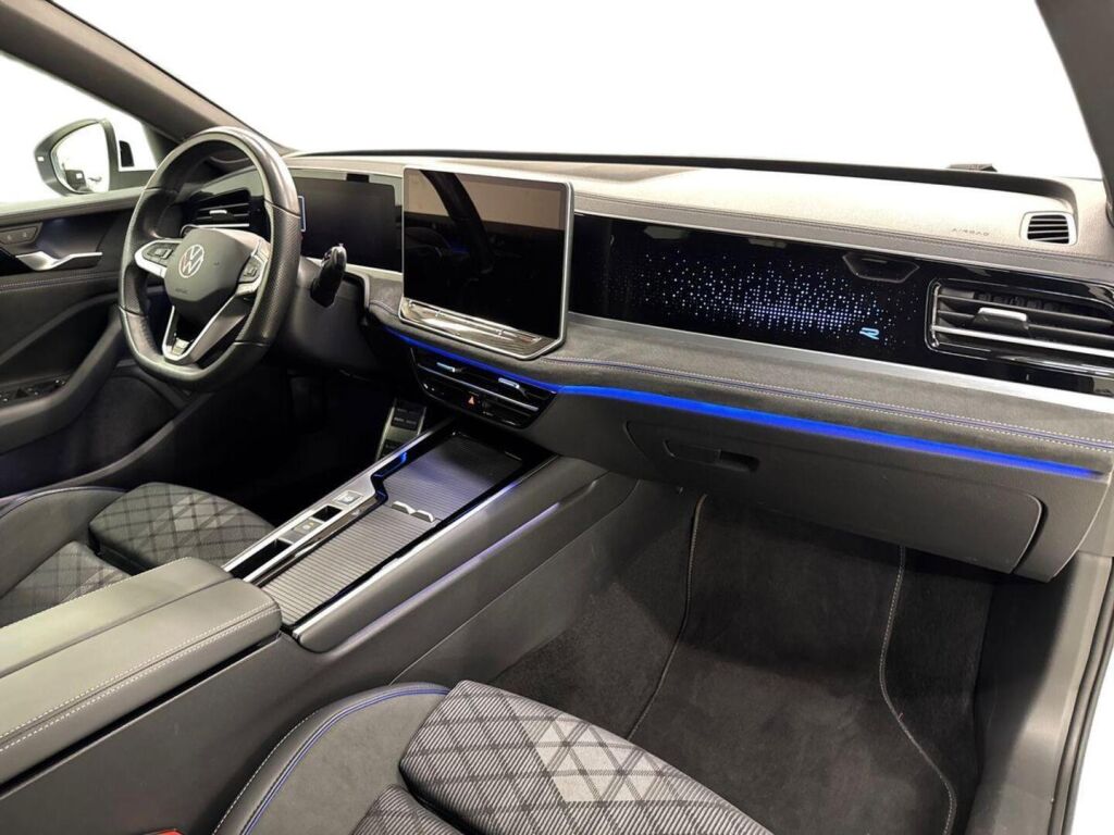 Volkswagen Passat 2025 