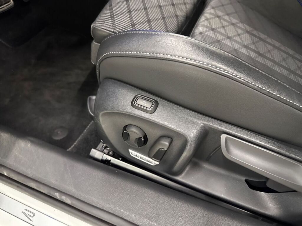 Volkswagen Passat 2025 