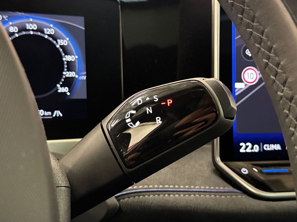 Volkswagen Passat 2025 