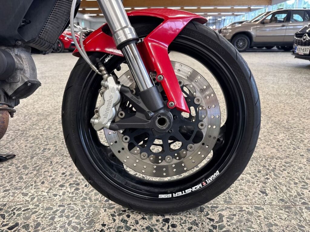 Ducati Monster 2008 Punainen