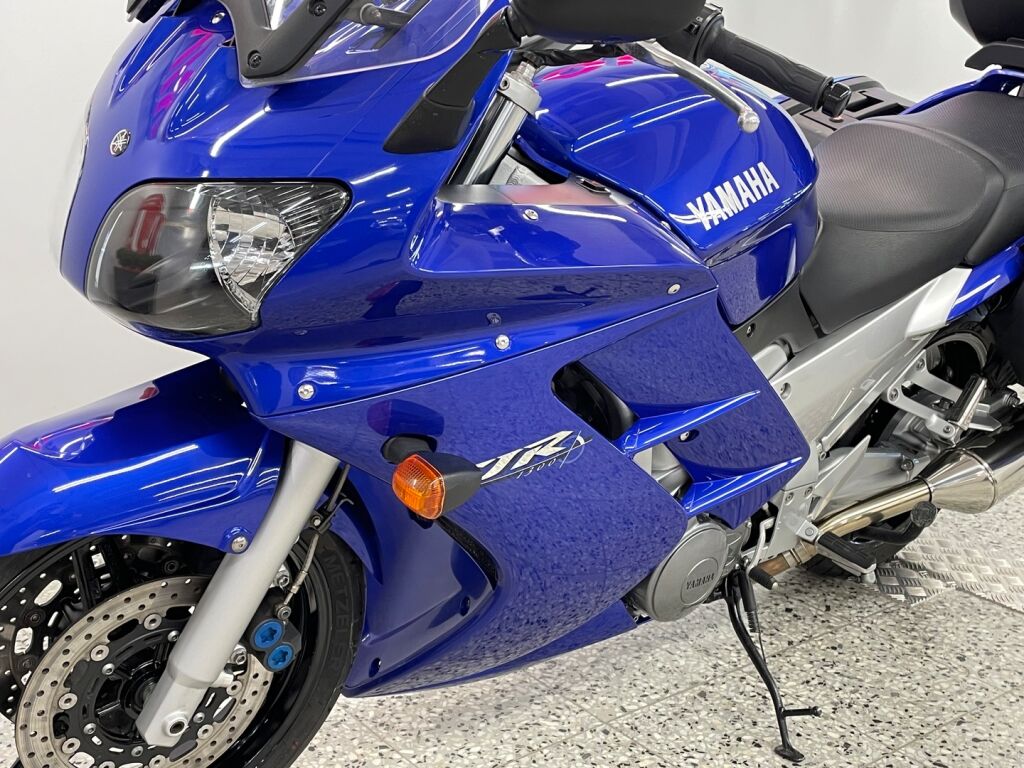 Yamaha FJR 2004 Sininen