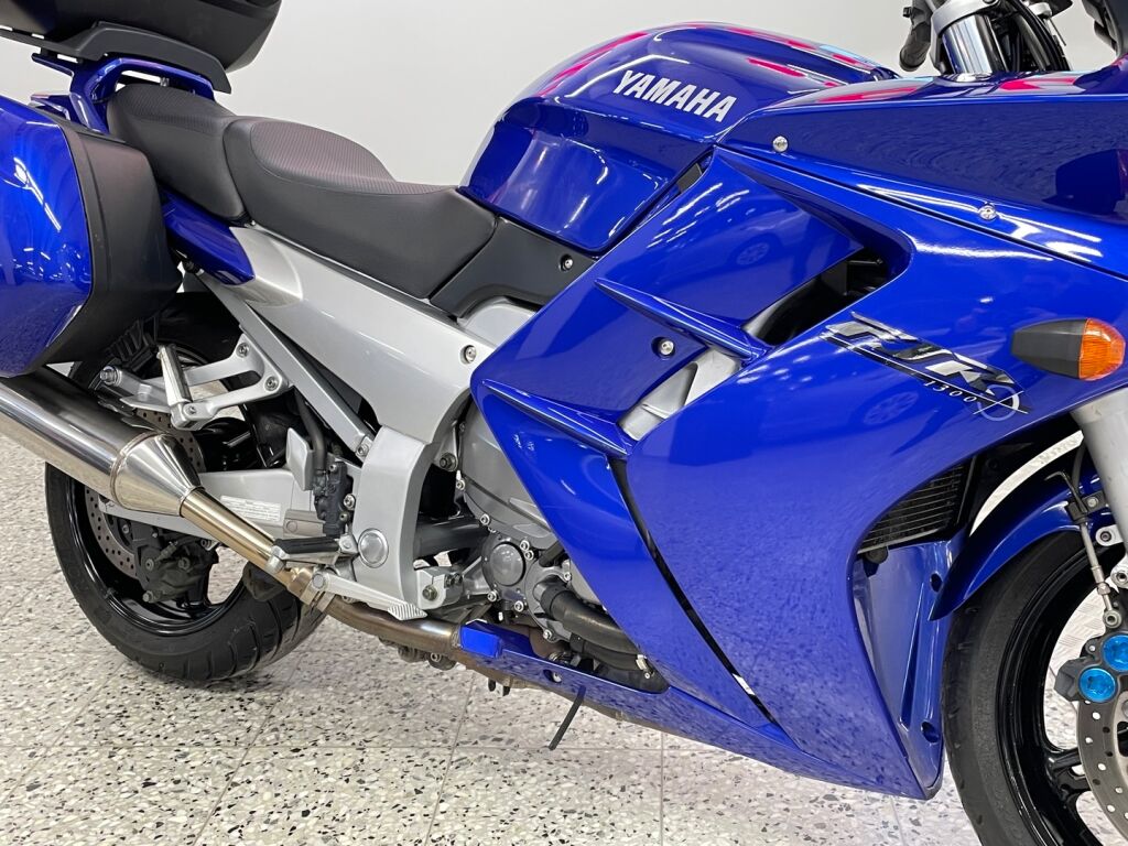 Yamaha FJR 2004 Sininen