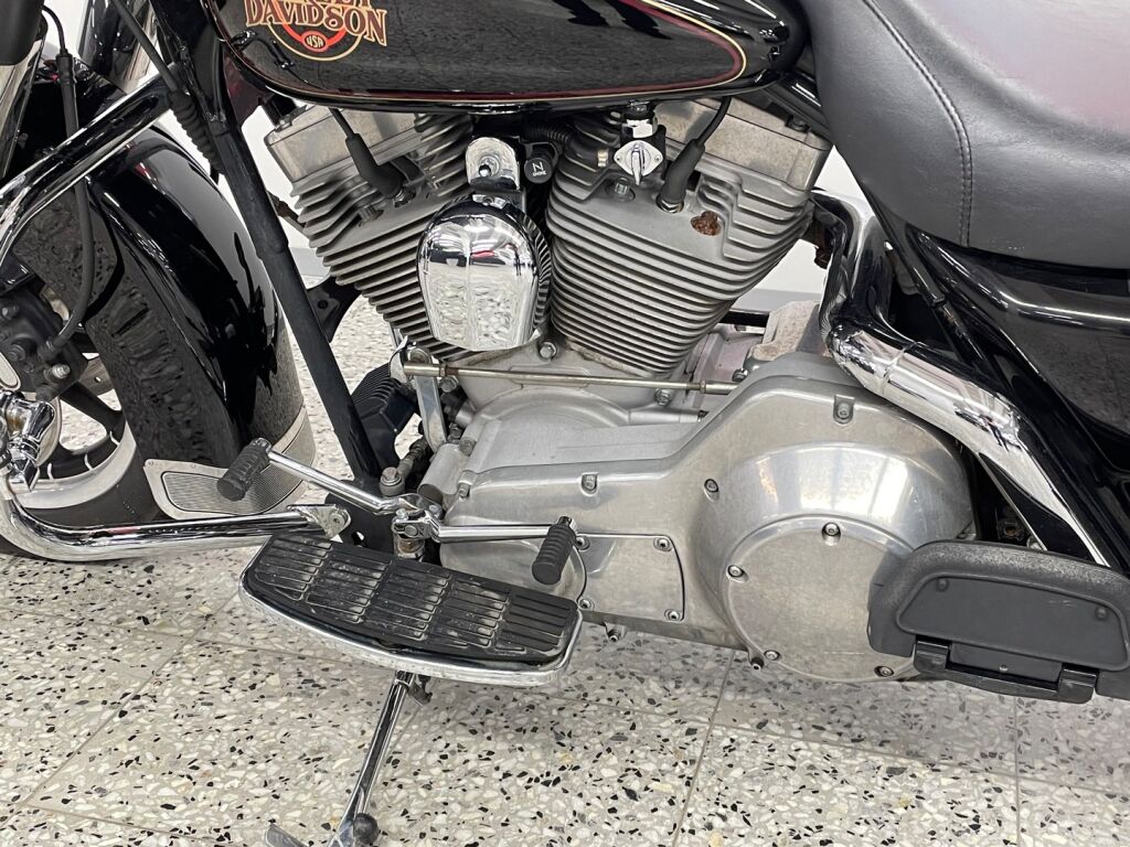 Harley-davidson Touring 2002 Musta