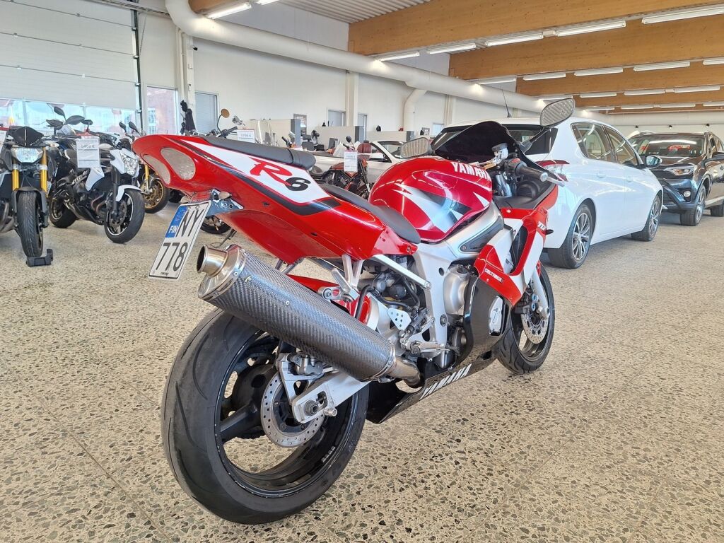 Yamaha YZF-R6 2002 Valkoinen Vaalea