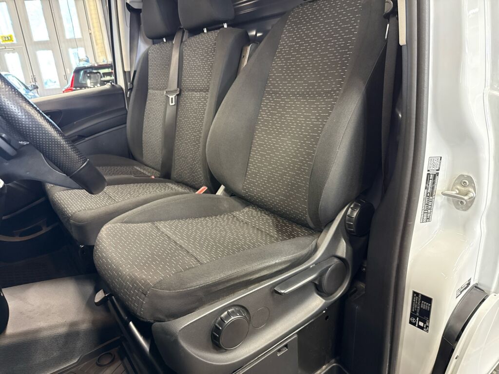 Mercedes-Benz Vito 2023 